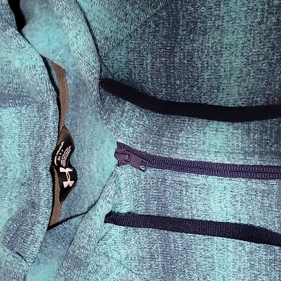 Super warm zip up hoodie - Picture 4 of 4